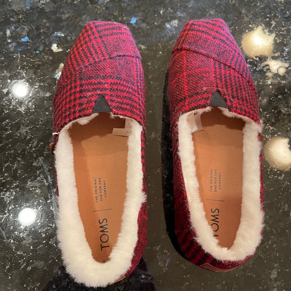 New Toms flannel loafers